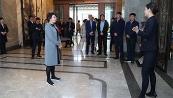 副市長王紅紅帶隊赴鄭州考察建業(yè)集團(tuán)文旅項(xiàng)目